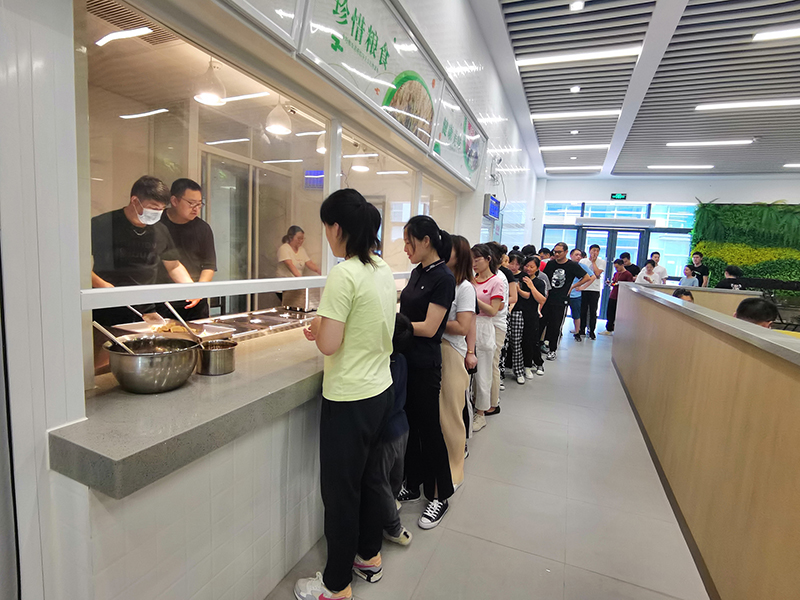 2-包餃子.jpg 2-包餃子.jpg